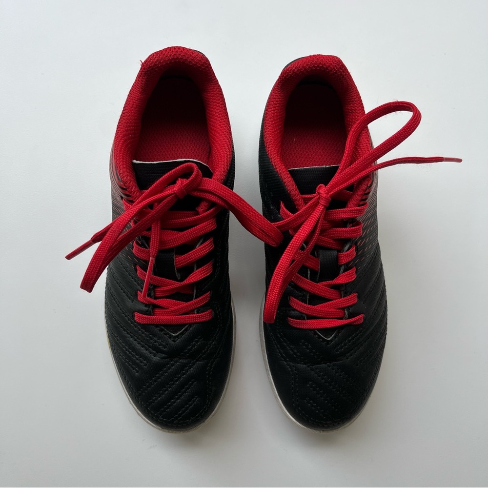 DECATHLON Kids soccer cleats size 12.5